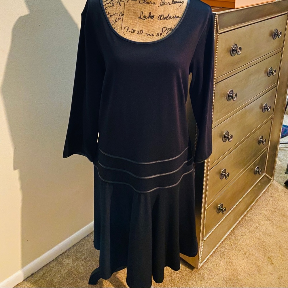 MAX STUDIO BLACK DRESS